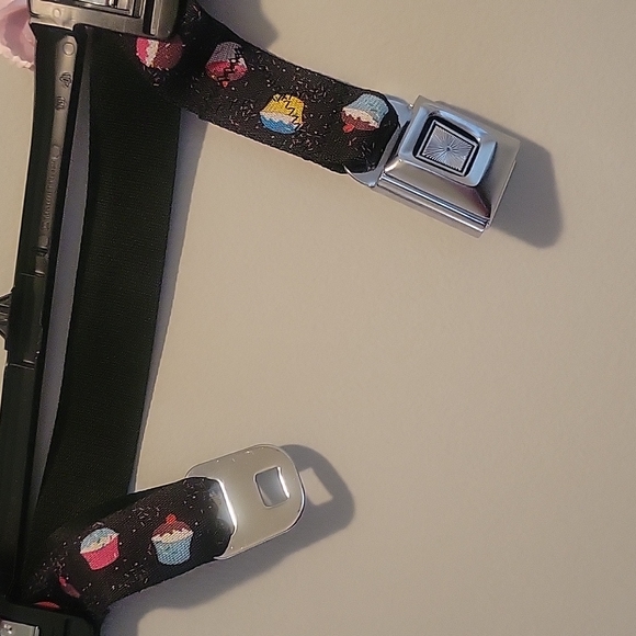 Buckle Down Cupcake 🧁 Adjustable Belt - Picture 3 of 5